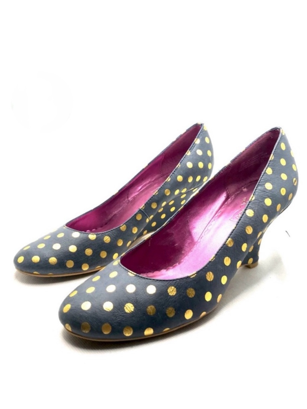 OH DEER! GRAY LEATHER "LADY IN WAITING" GOLD POLKA DOT HEELS (8)